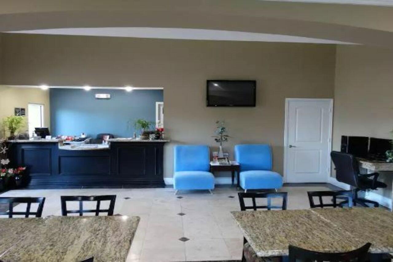 Regency Inn & Suites - Baytown Exterior photo