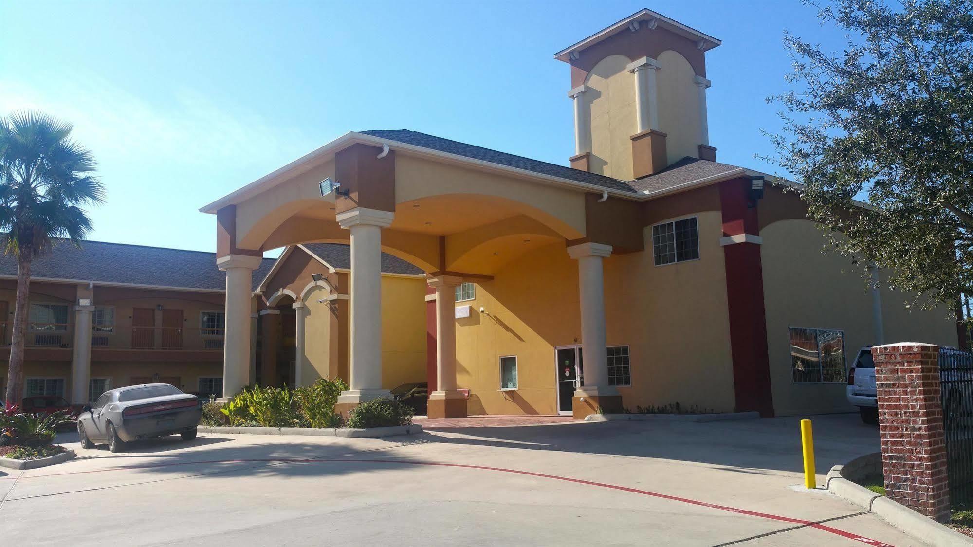 Regency Inn & Suites - Baytown Exterior photo